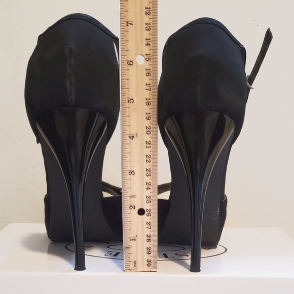 JOEY' O | T - Strap Shoes - Picture 2 of 5